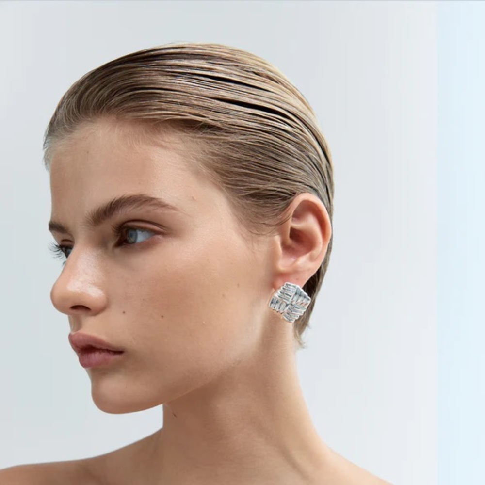 Heaven Mayhem Wind Earrings